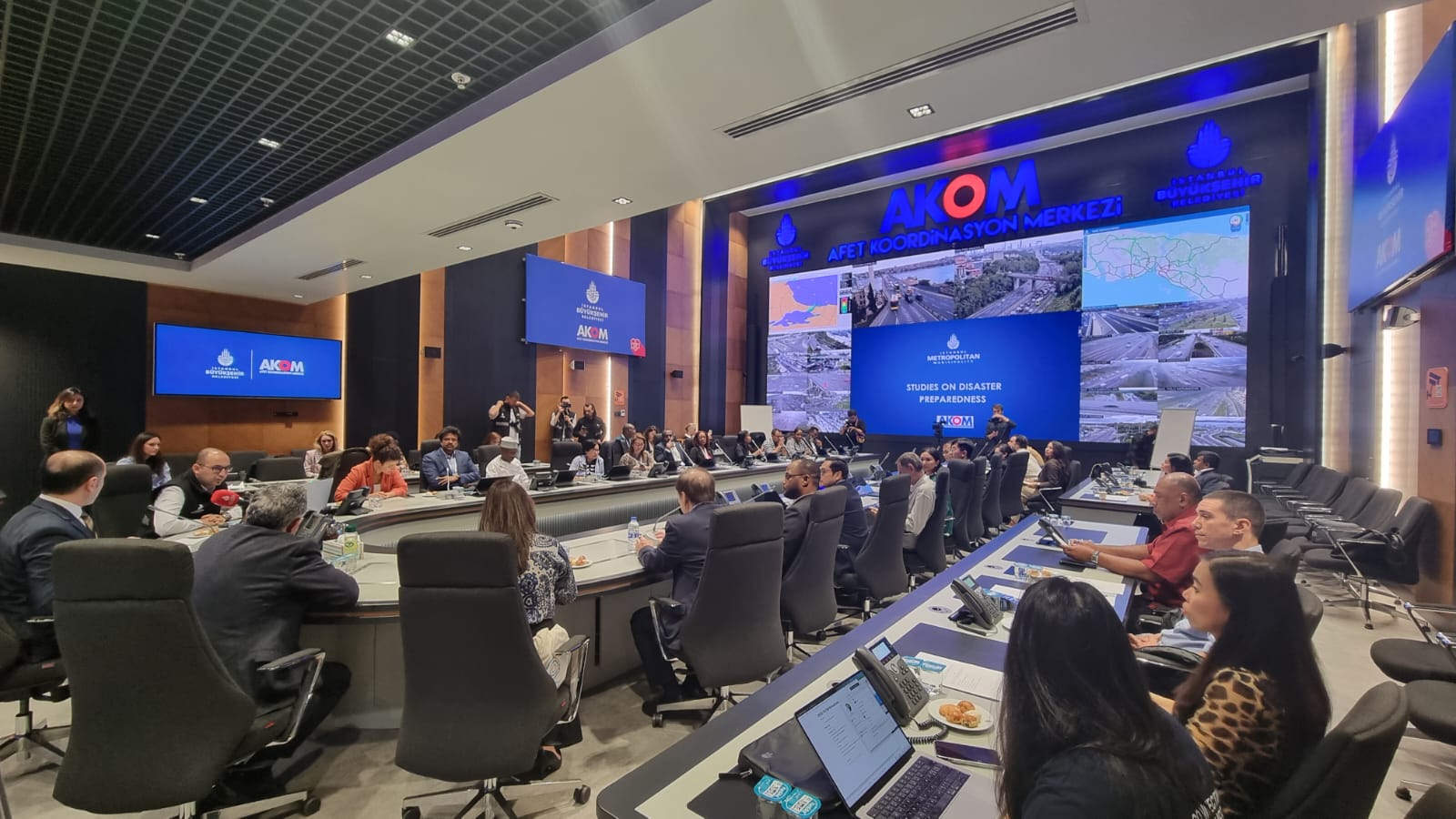 CBi and partners visit the Istanbul disaster coordination center, AKOM, for a learning exchange as part of the CBi Global Meeting 2023. Photo: CBi/North Production